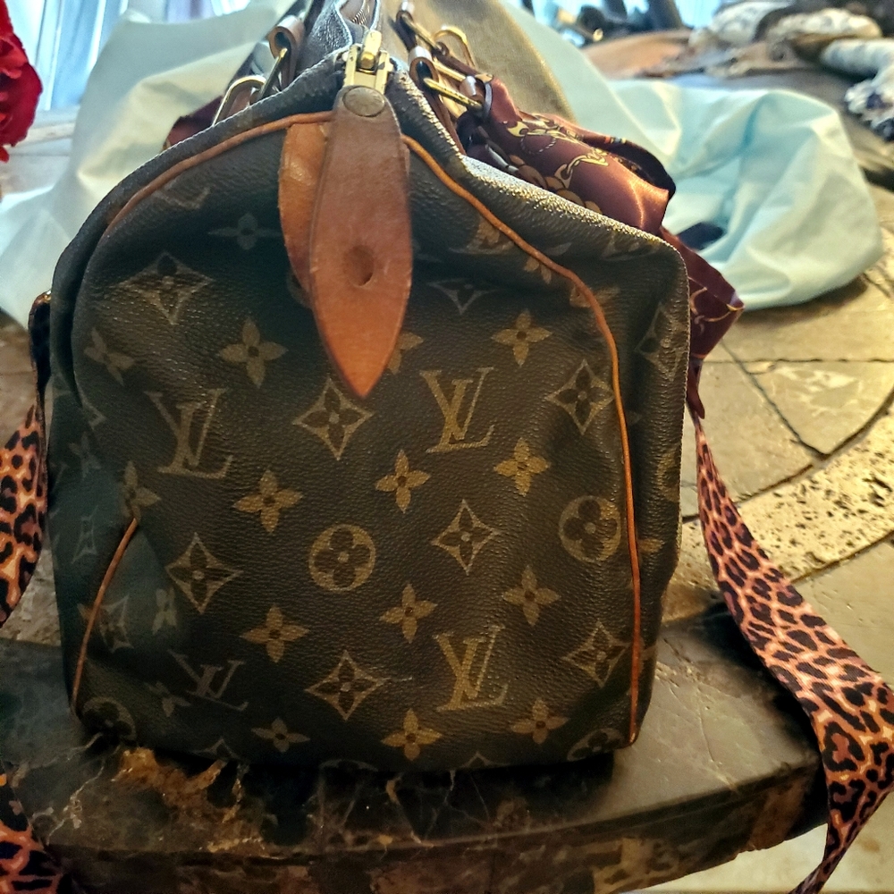 Louis Vuitton Monogram Speedy 35 with Twillys & crossbody strap 1997 - Picture 6 of 11